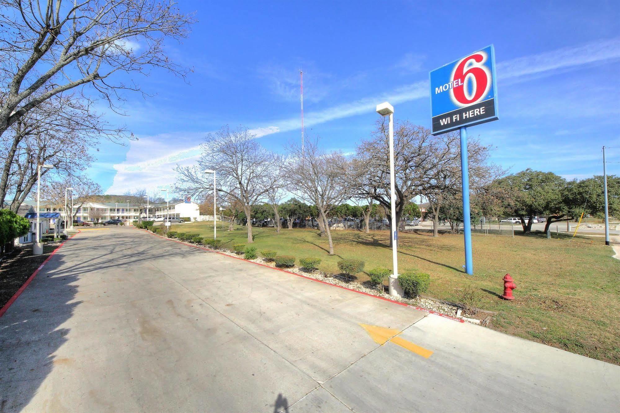 Motel 6-Kerrville, Tx Luaran gambar